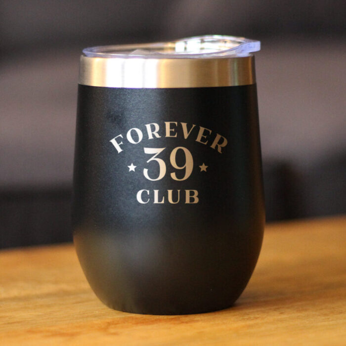 WT forever39club black lifestyle1 SQ